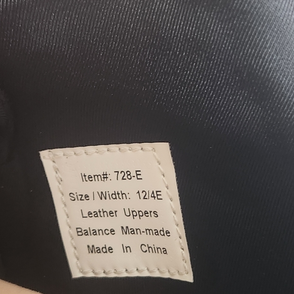 MT. EMEY MENS Bunion Edema shoes with strap size 12/4E, black , style 72… - Picture 9 of 9